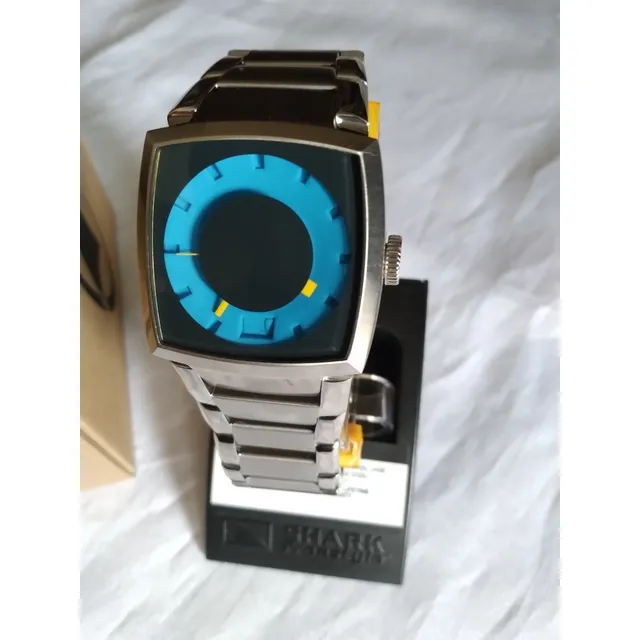 Reloj Classic Shark Metal Free Style
