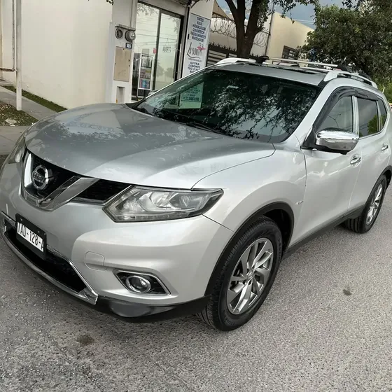 Nissan X-trail 2015 2.5 Exclusive 3 Row Mt