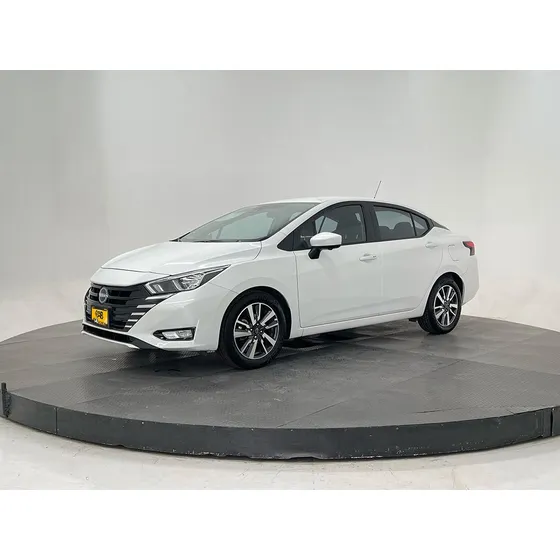 Nissan Versa 1.6 Advance At