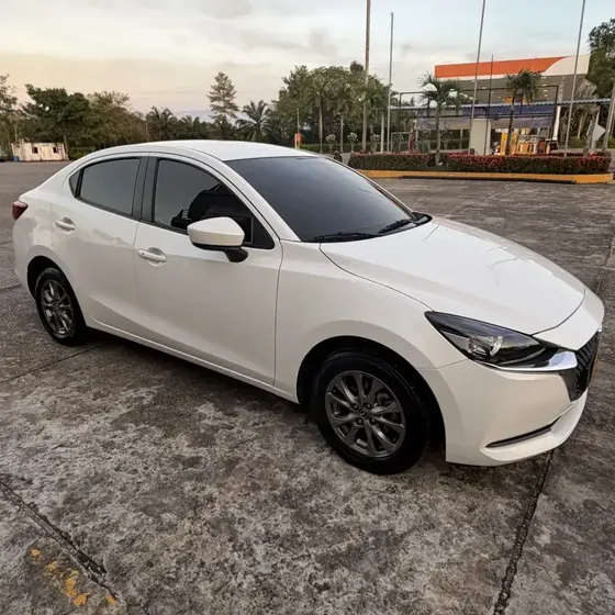 Mazda 2 2022 1.5 Touring Sedan