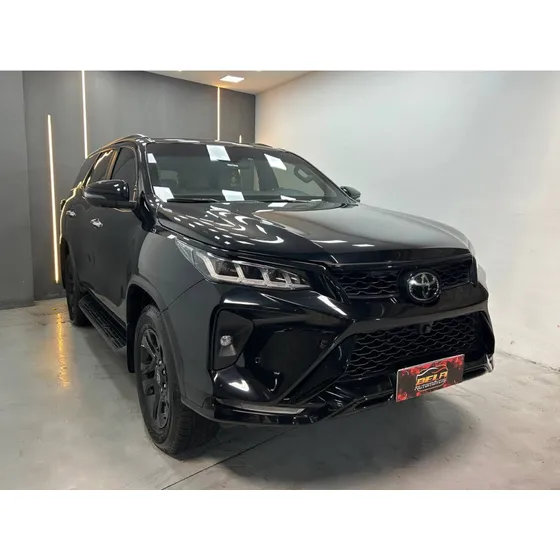 Toyota Hilux Sw4 2.8 D-4d Turbo Diesel Diamond 7l 4x4 Automático