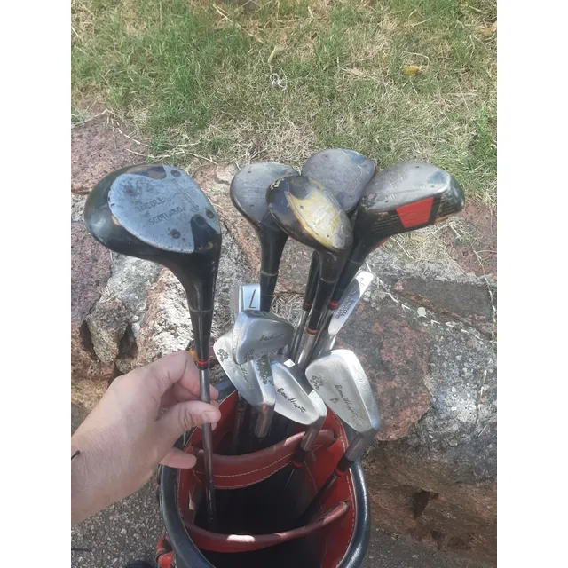 2 Sets De Palos De Golf Con Sus Bolsos - 22 Palos De Golf 
