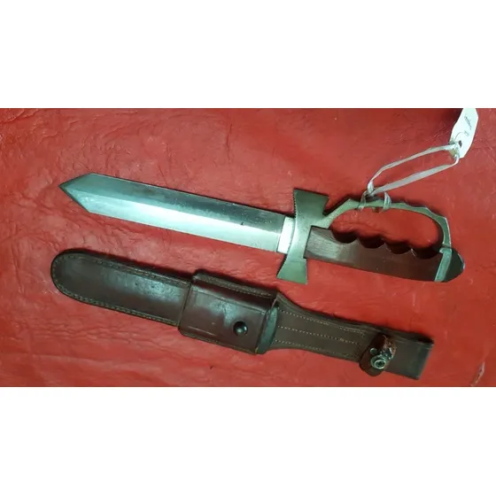Cuchillo De Paracaidista De F.m. Malvinas Sable. 