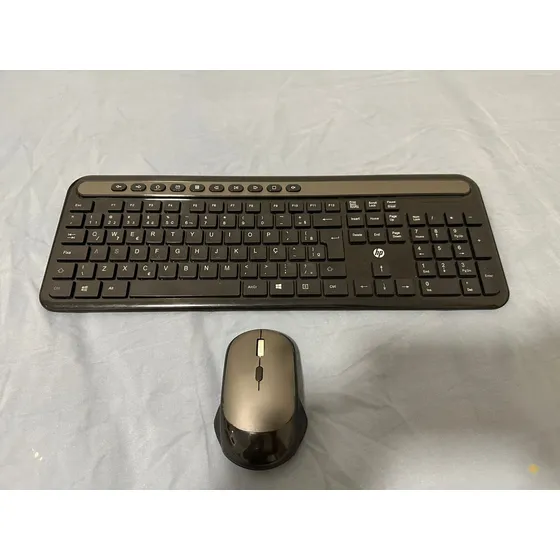Kit Teclado E Mouse Sem Fio Hp Cs500 Preto Semi Novo