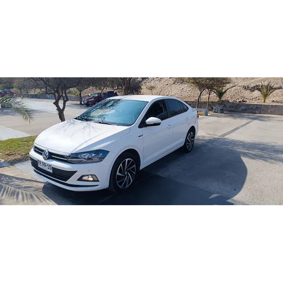Volkswagen Virtus 1.6 Highline At6