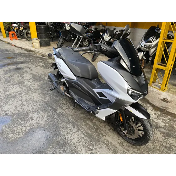 Victory Black