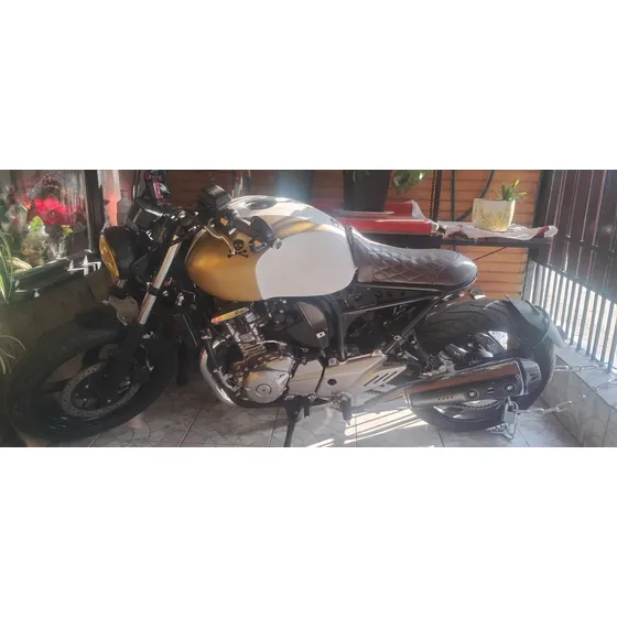 Suzuki Inazuma Modificada Estilo Scrambers 250cc