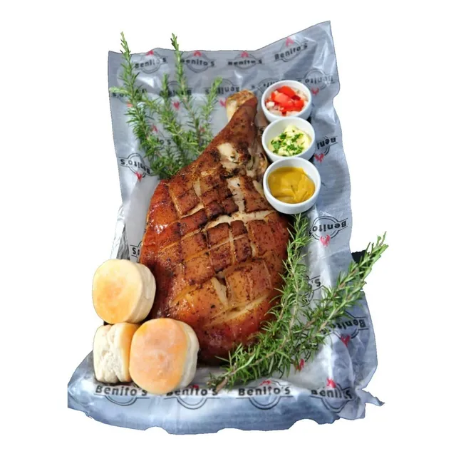 Pernil / 30 Panes  / Salsas
