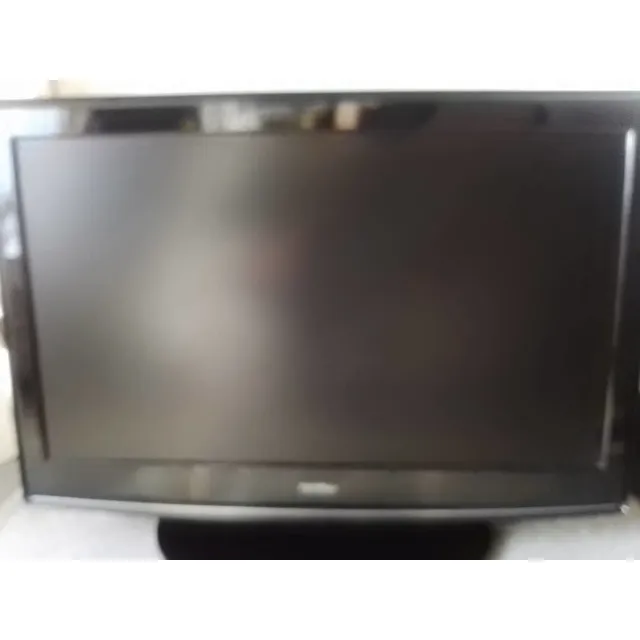 Televisor Monitor 22 Pulgadas Lcd Himitsu Con Base De Pared