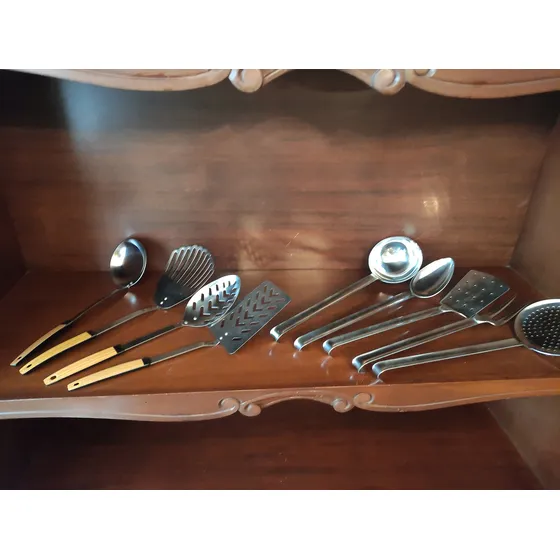 Juego Utensilios Cocina. Espátula, Cuchara, Tenedor. 2 Jgos