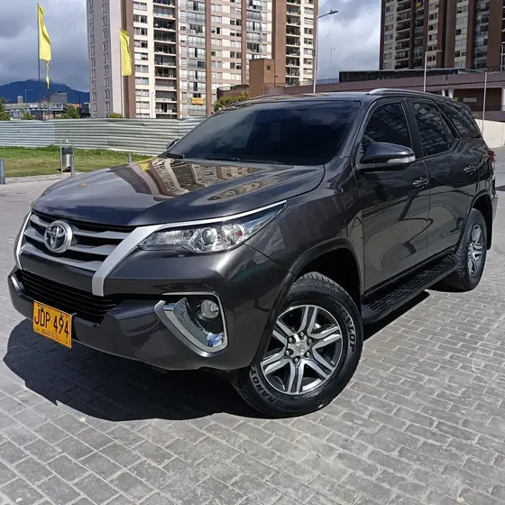 Toyota Fortuner 2017 2.7l