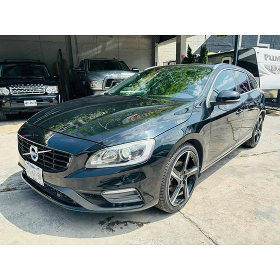Volvo V60 R Design T4
