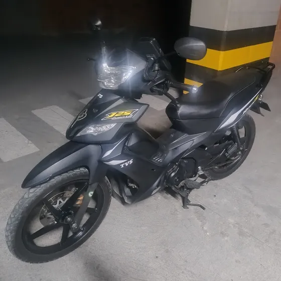 Motocicleta Tvs Rock Z, Semiautomática, Mod 2021,única Dueña