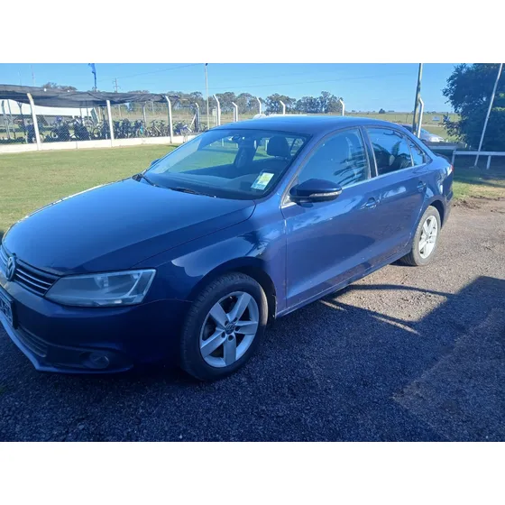 Volkswagen Vento 2.5 Luxury 170cv