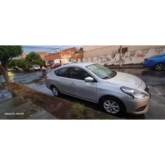 Nissan Versa 1.6 Sense Mt