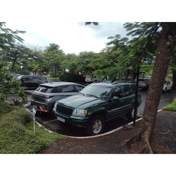 Jeep Grand Cherokee 4.7 Limited 5p