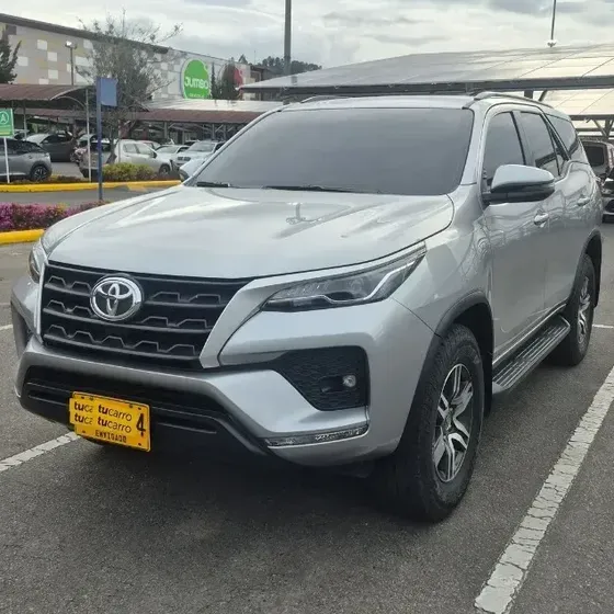 Toyota Fortuner 2022 2.4 Street At 7as