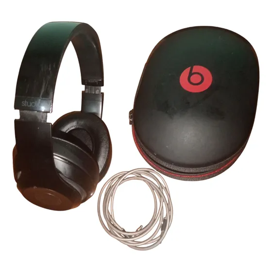 Audífonos Beats Studio 3 Wireless Usados Negro (Reacondicionado)