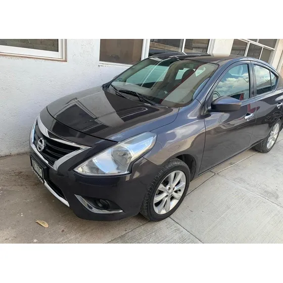 Nissan Versa 1.6 Advance Mt