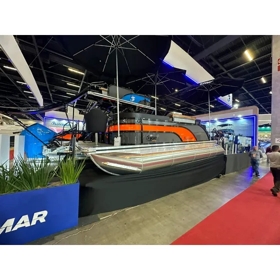Barco De Aluminio Soldado De 6.5m Flutuante Trimarã