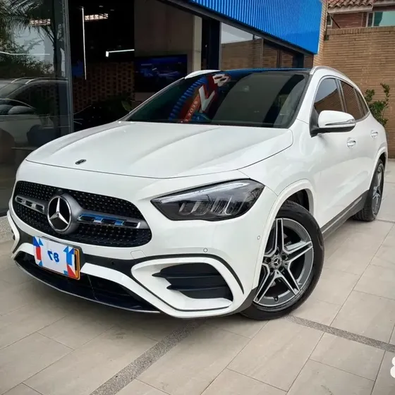 Mercedes-Benz Gla 2025 250 4matic Híbrida
