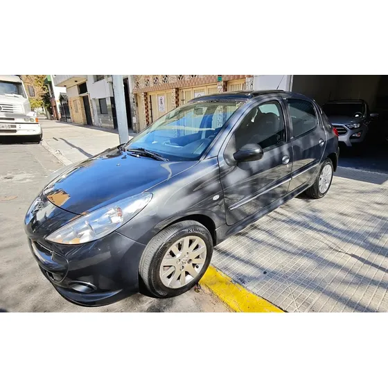 Peugeot 207 1.6 Xt