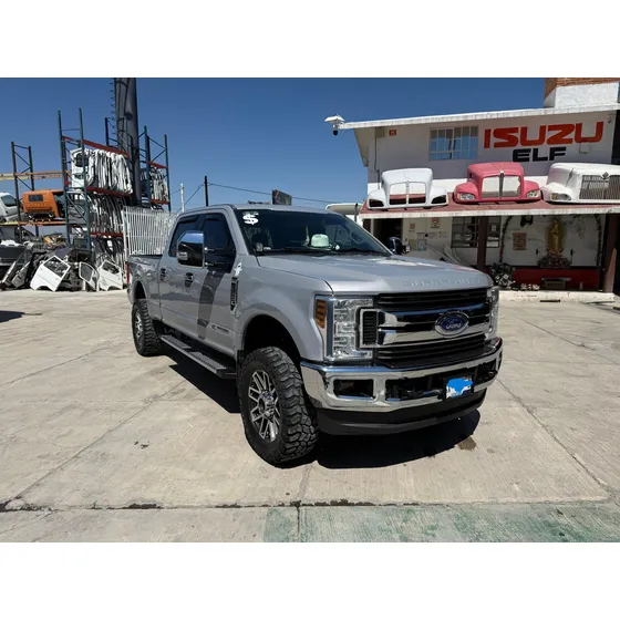Ford F-250 6.7l Super Duty Cab Dob Diesel 4x4 At