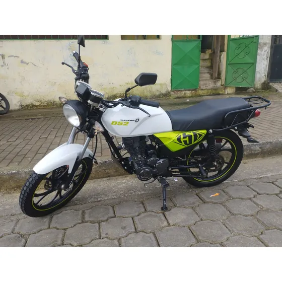 Moto Thunder B52  Blanca 150cc 2025