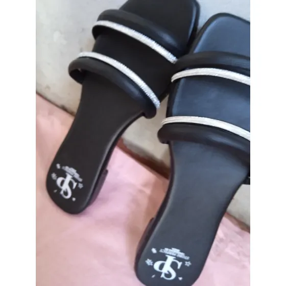 Sandalias Plana Color Negro Plantilla Confort Con Brillo
