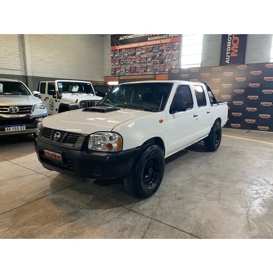 Nissan Frontier 2.5 Le Cab Doble 4x4