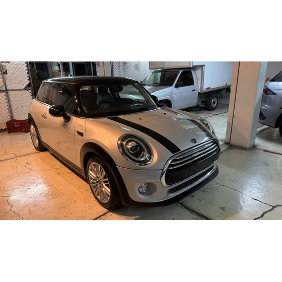 Mini Cooper 1.5 Pepper At