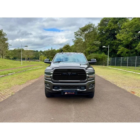 Ram 2500 6.7 Laramie Night Edition Cab. Dupla 4x4 Aut. 4p