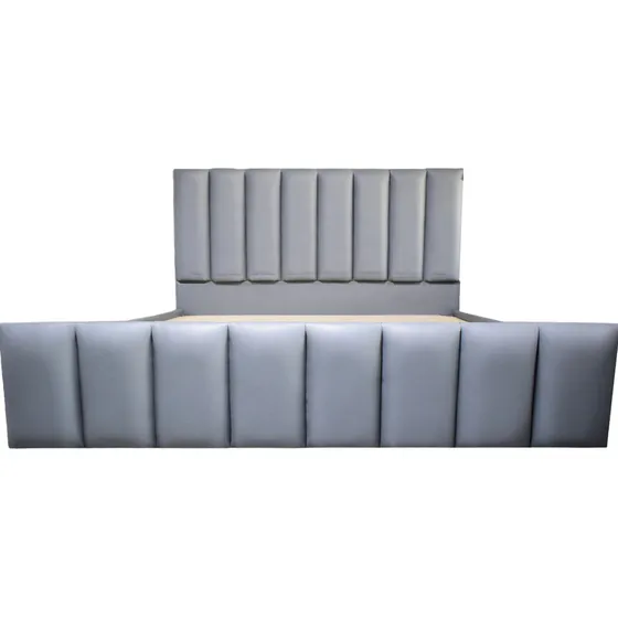Cama King Tapizada En Semicuero