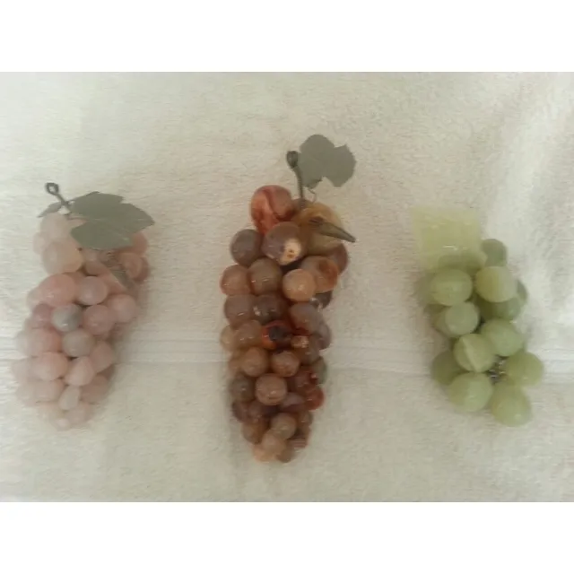 Uvas En Piedras De Cuarzo
