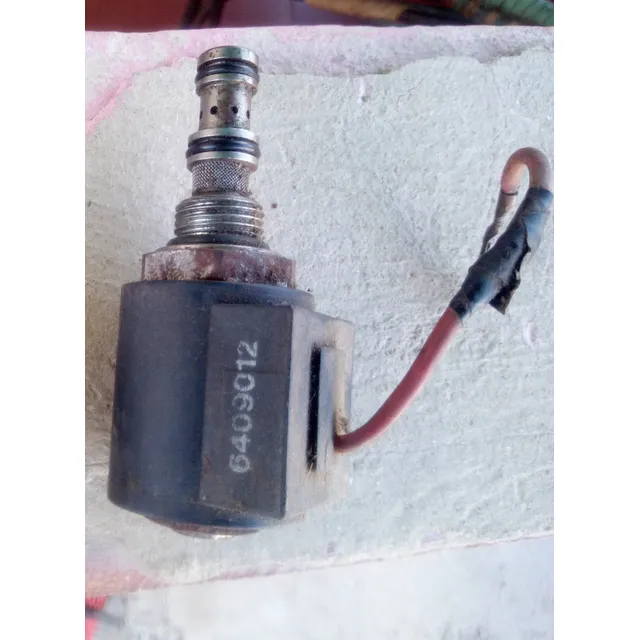 Valvula Solenoide Para Doble Transmision Tractor Carraro