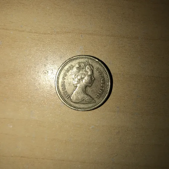 Moeda One Pound 1983 Rainha Elizabeth Ii