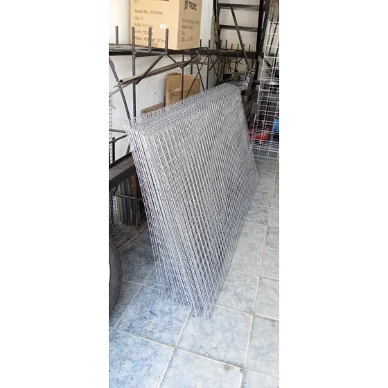 Malla Electrosoldada De 1.22x2.44mt De 2x2pLG Calibre 12