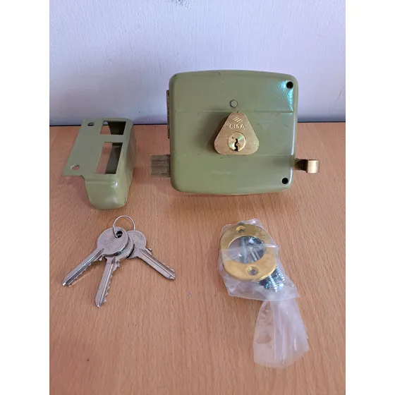 Cerradura Cilindro Fijo Izquierda Marca Cisa  Nueva