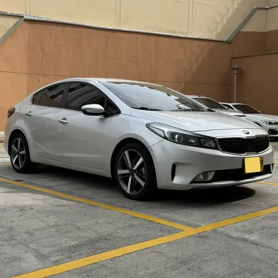 Kia Cerato Pro 2017 1.6l Zenith At