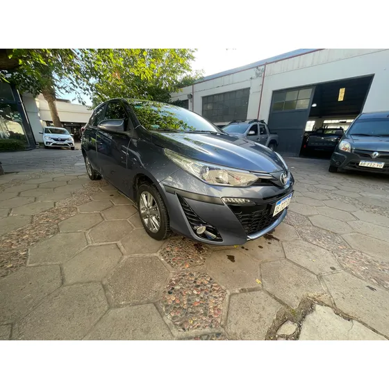 Toyota Yaris 1.5 107cv Xls Pack Cvt