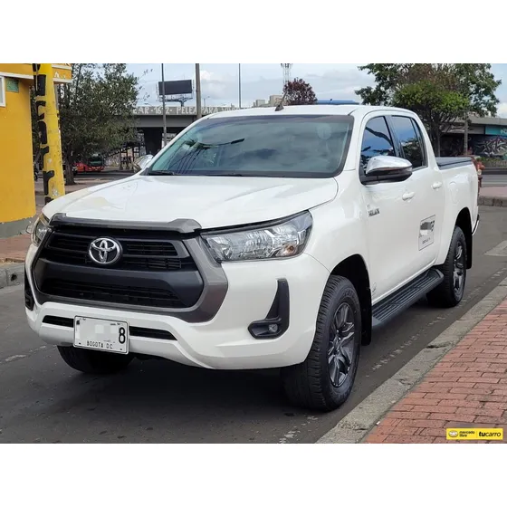 Toyota Hilux 2.4 Diésel 4x4
