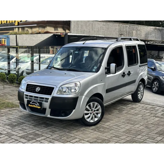 Fiat Doblo Essence 1.8 Flex 16v 5p