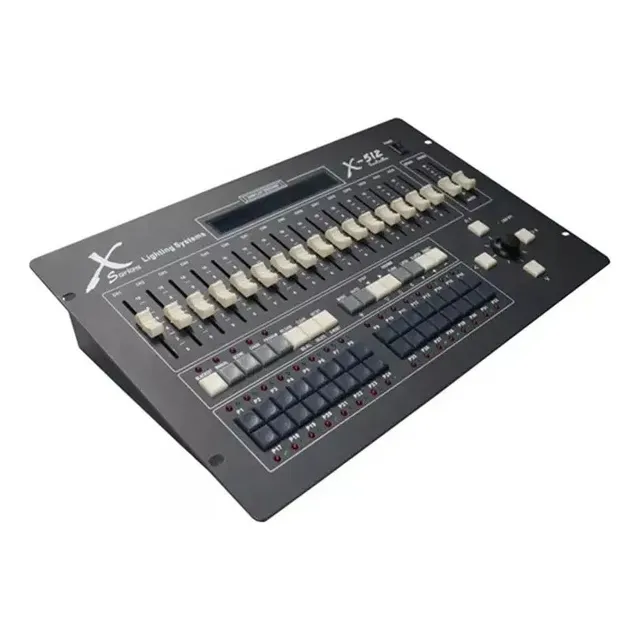 Mesa Controladora Bivolt Dmx512 1216 Pls Negra 192 Canales