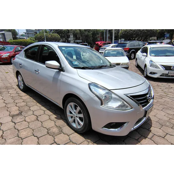 Nissan Versa 1.6 Advance At
