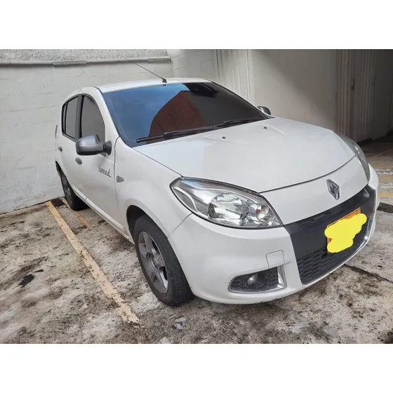 Renault Sandero 1.6 Dynamique 110 Hp
