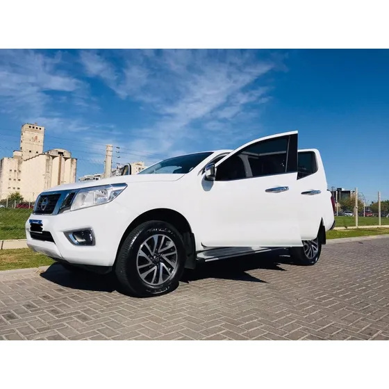Nissan Frontier 2.3 Xe Cd 4x2 Mt