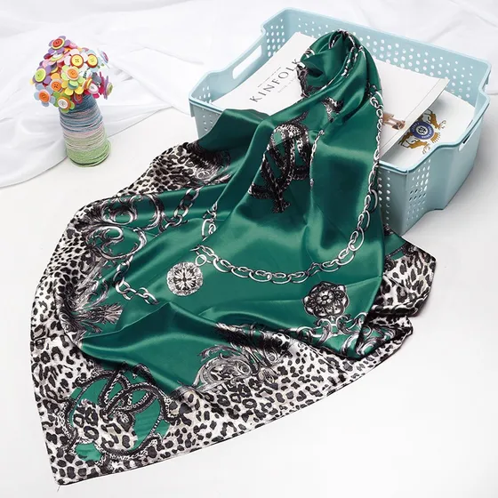 Lenço Feminina Pescoço Echarpe Cetim Estampas 90cmx90cm