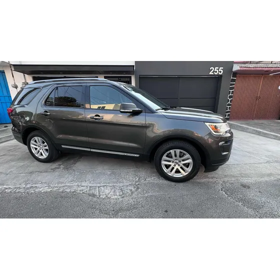 Ford Explorer 3.5 Xlt Piel At