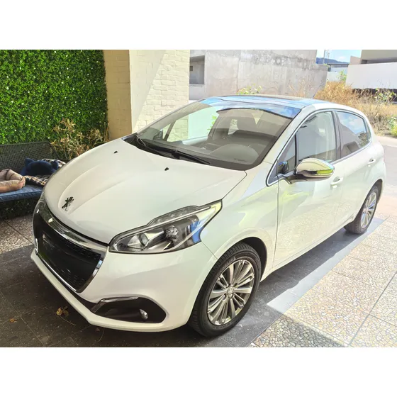 Peugeot 208 1.6 Allure At