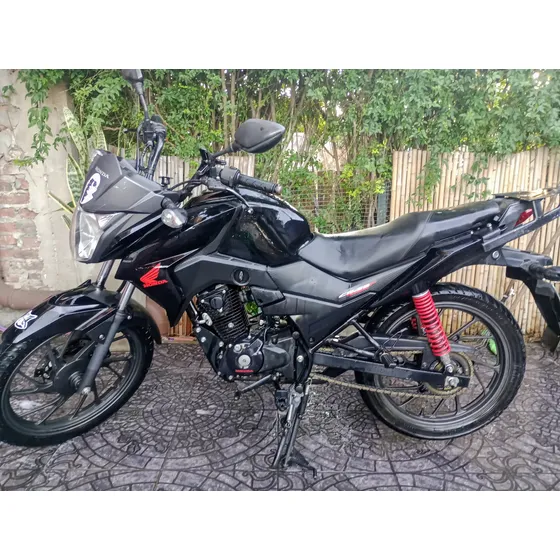Vendo Moto Honda Cb1 Año 2020 Excelente Estado